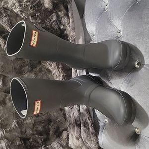 NWOT Hunter Orignal Short Boots Matte Size 8